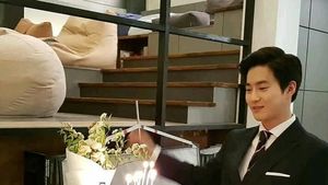 Ganteng atau Imut? Begini Gaya Suho EXO Kalau Lagi Cicip Makanan
