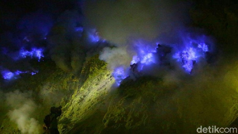 Foto: Kawah Ijen (Ardian Fanani/detikTravel) Foto: Kawah Ijen (Ardian Fanani/detikTravel)