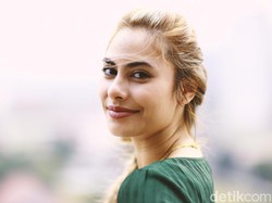 Ini yang Bikin Valerie Thomas Pilih Putra Ketua MPR