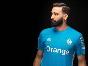 Video: Adil Rami Dipecat Marseille Gegara Main Gulat