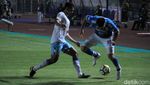 Persib Bungkam Persela di GBLA