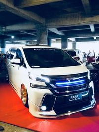 Pesona Toyota Vellfire Di Tangan Zahroni Otomotif Serba Guna