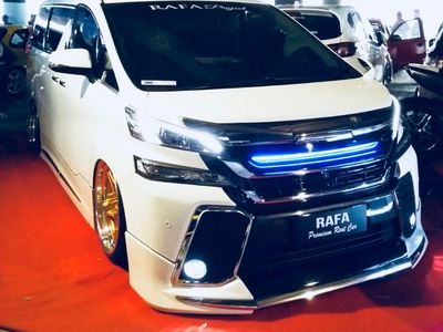 Gokil, Toyota Alphard Vellfire Ini Ceper Abis