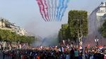 Meriahnya Parade Juara Les Bleus di Paris