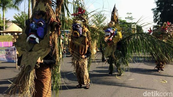 Meriahnya Galuh Etnic Carnival di Ciamis