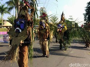 Meriahnya Galuh Etnic Carnival di Ciamis