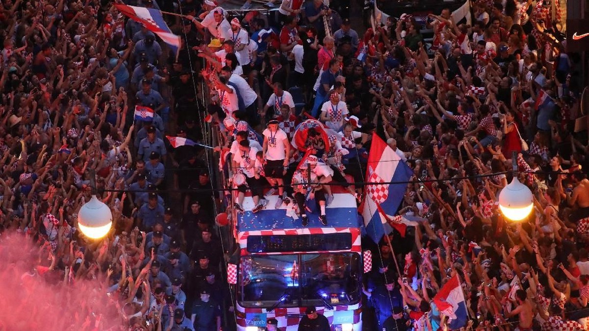 Para pemain Kroasia disambut meriah di Zagreb sepulangnya dari Piala Dunia 2018 (Foto: Marko Djurica/Reuters)