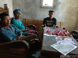 Cerita Andika, Atlet Sederhana Muay Thai Berlatih dengan Sepatu Butut Cerita Andika, Atlet Sederhana Muay Thai Berlatih dengan Sepatu Butut