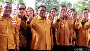 OSO Antar Hanura Daftar Bacaleg ke KPU