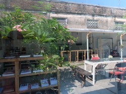 Nobar di Ruang Balai RW, Cara MES 56 Dekatkan Seni pada Publik