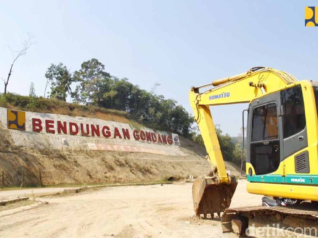 Pembangunan Bendungan Gondang Ditarget Rampung Oktober 2018 Pembangunan Bendungan Gondang Ditarget Rampung Oktober 2018