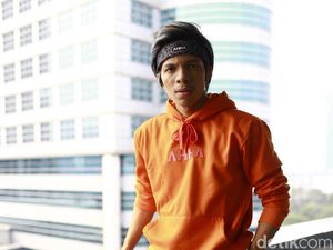 Wow! Lelang Headband Pertama Atta Halilintar Tembus Rp 2 M Lebih Wow! Lelang Headband Pertama Atta Halilintar Tembus Rp 2 M Lebih