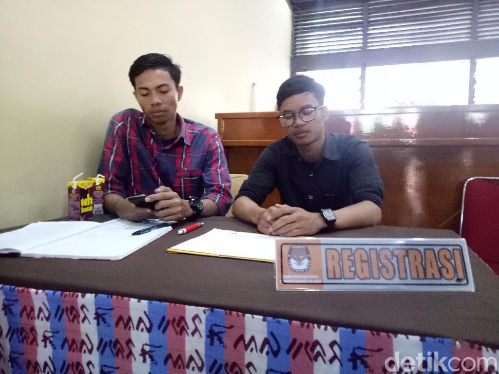 10 Parpol Belum Daftar DCS di KPU Sulsel 10 Parpol Belum Daftar DCS di KPU Sulsel