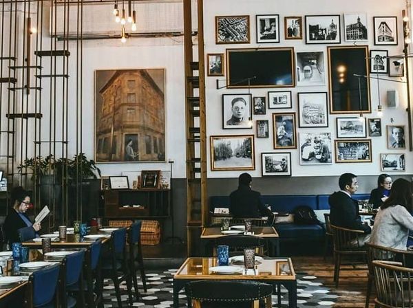 Ngopi dan Berfoto Cantik Bisa Dilakukan di 9 Kafe Instagramable Ini