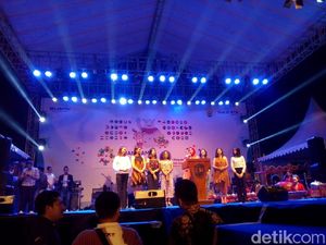 7 Puteri Indonesia Hadiri Syukuran Obor Asian Games di Grobogan