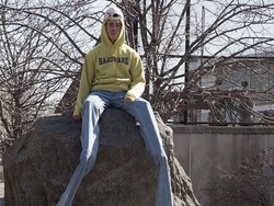 Bikin Bingung, Jeans 2,6 Meter Seharga Rp 7 Juta Ini Kok Habis dalam 4 Hari