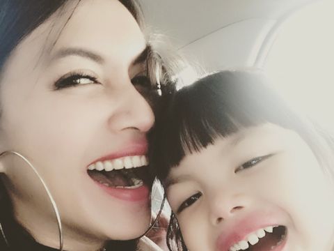 Denada dan putrinya, Shakira/