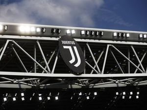 Perwakilan Juventus ke Inggris untuk Jual Zakaria dan Beli Castagne Perwakilan Juventus ke Inggris untuk Jual Zakaria dan Beli Castagne