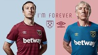 Salah satu perubahan yang paling terlihat dari jersey West Ham United adalah penggunaan warna biru langit yang ditekan. Musim lalu warna ini masih dapat porsi besar di bahu, kini hanya di ujung lengan. (Foto: footyheadlines)