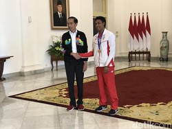 Di Istana, Jokowi Puji Balik Lalu M Zohri