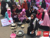 Sandiaga, Bisikan SBY dan 'The Power of Emak-emak'