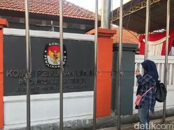 KPU Sebut Tiga Orang Calon Kepala Daerah di Jatim Positif COVID-19