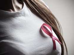 Cerita Mereka yang Tak Kenal Menyerah Melawan Kanker Payudara