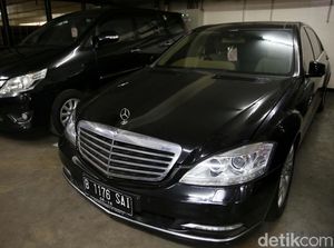 7 Mobil Koruptor Dilelang Negara, Harga Dibuka Mulai Rp 18 Juta! 7 Mobil Koruptor Dilelang Negara, Harga Dibuka Mulai Rp 18 Juta!