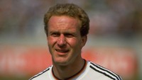 Karl-Heinz Rummenigge. Main di Piala Dunia 1978, 1982, 1986 bersama Jerman dengan pencapaian terbaik finis kedua (1982, 1986). (Foto: AllsportUK /Allsport)
