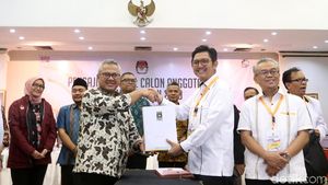 PKS Serahkan Daftar Bacaleg ke KPU
