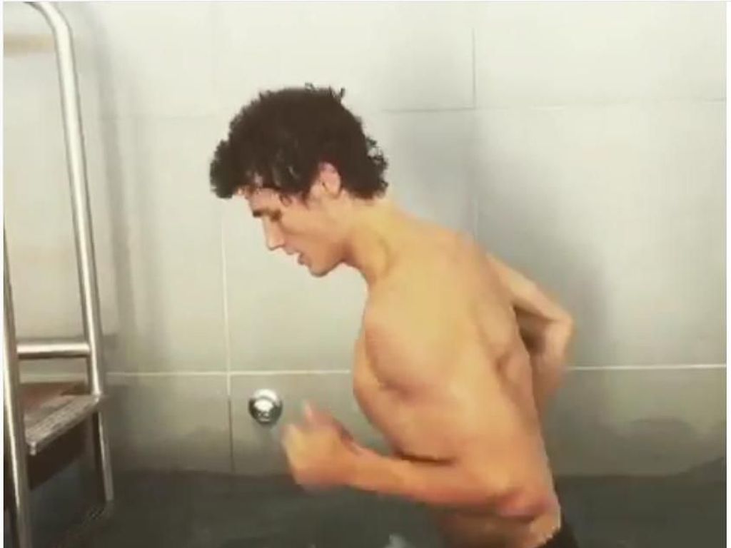 Benjamin Pavard Lari-Lari di Air, Biar Bisa Lari Kencang? Benjamin Pavard Lari-Lari di Air, Biar Bisa Lari Kencang?