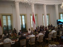 Bahas RAPBN 2019, Jokowi Kumpulkan Menteri di Istana Bogor