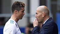 Yang ini adalah saat Ronaldo dilatih Zidane di Real Madrid. (Foto: Juan Manuel Serrano Arce/Getty Images)