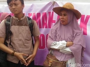 Emak-emak Demo, Pengusaha: Nggak Usah Ribut Harga Telur Sudah Turun Emak-emak Demo, Pengusaha: Nggak Usah Ribut Harga Telur Sudah Turun
