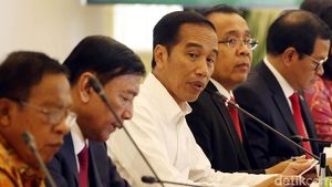 Jokowi Buka Sidang Kabinet RAPBN 2019