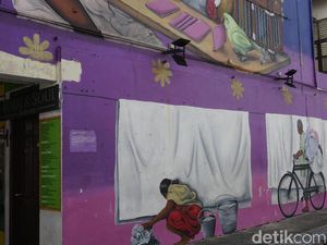 Foto: Aneka Tempat Belanja Serba 10 Dolar di Singapura