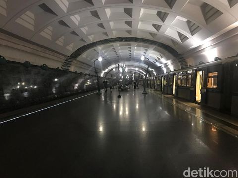 Metro, Keindahan yang Tersembunyi di Bawah Tanah Moskow