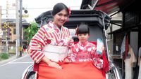 Cute! Momen Kompaknya Denada dengan si Kecil Shakira