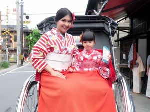 Kebahagiaan Shakira, Putri Denada yang Kini Mulai Bersekolah