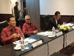 Try Sutrisno: Sistem Ekonomi Pancasila Harus Dituntaskan Try Sutrisno: Sistem Ekonomi Pancasila Harus Dituntaskan