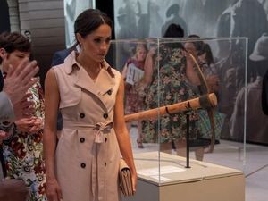 Saudara Tiri Mengaku Ambil Untung dari Status Meghan Markle Saudara Tiri Mengaku Ambil Untung dari Status Meghan Markle