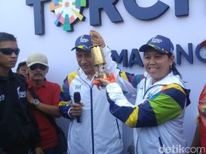 Meriahnya Saat Api Abadi Obor Asian Games Mampir di Kota Semarang