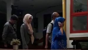 Detik-detik Koruptor yang Juga Istri Bupati Mukomuko Ditangkap