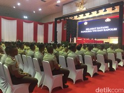 Panglima TNI dan Kapolri Beri Pembekalan ke 724 Capaja di Cilangkap
