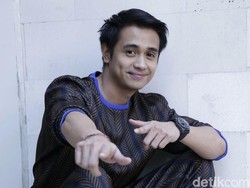 Rangkaian Acara Pernikahan Beda Agama Ajun Perwira dengan Janda 3 Anak