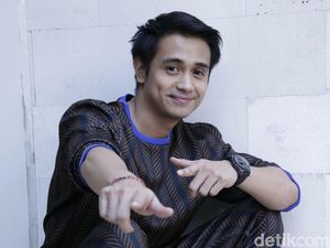 Rangkaian Acara Pernikahan Beda Agama Ajun Perwira dengan Janda 3 Anak Rangkaian Acara Pernikahan Beda Agama Ajun Perwira dengan Janda 3 Anak