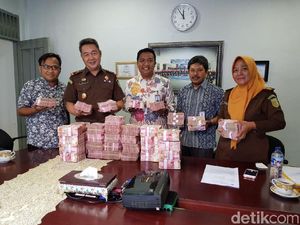 Penampakan Uang Cash Rp 4,2 Miliar dari Koruptor RSUD di Sumut