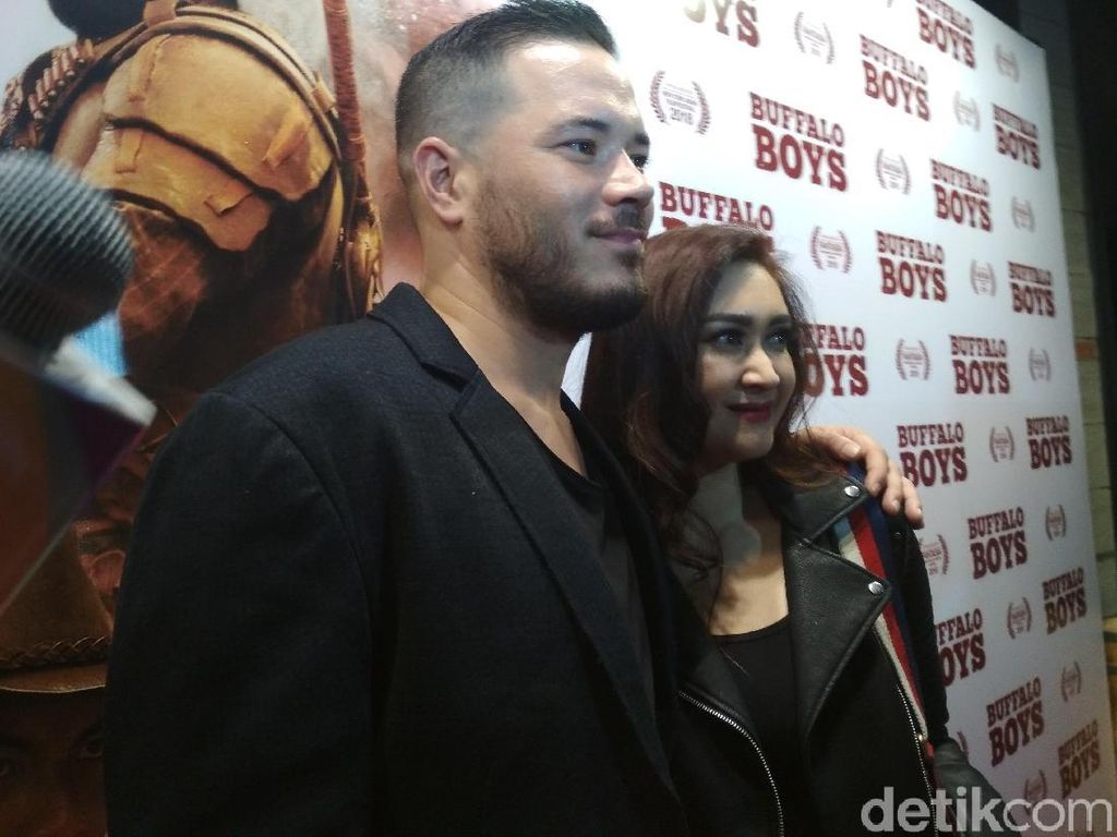 Dear Zack Lee, Nafa Urbach Ngaku Nggak Bisa Move On Nih dari Kamu Dear Zack Lee, Nafa Urbach Ngaku Nggak Bisa Move On Nih dari Kamu