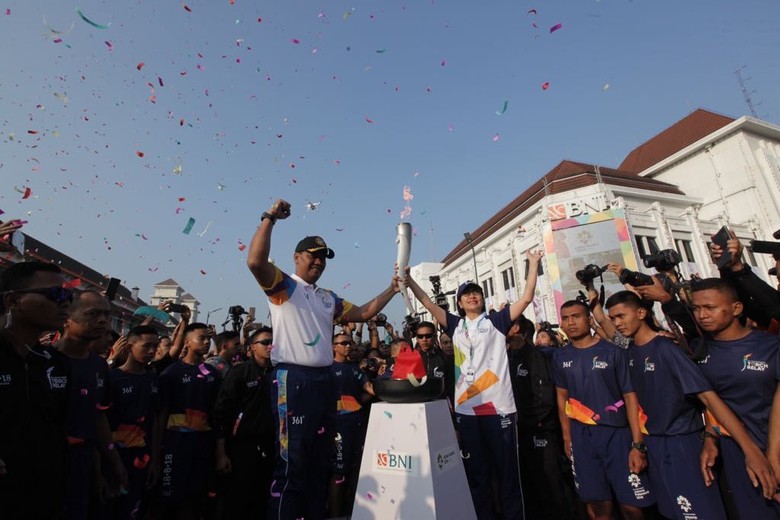 BNI Memulai Asian Games Torch Relay dari Titik KM  Bni Memulai Asian Games Torch Relay Dar Bni Memulai Asian Games Torch Relay Dari Titik Km 0 Yogyakarta