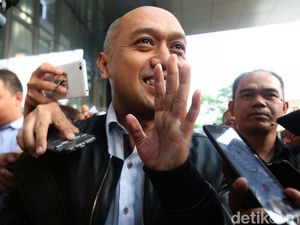 Dirut PJB Investasi Irit Bicara Usai Diperiksa Soal PLTU Riau-1 Dirut PJB Investasi Irit Bicara Usai Diperiksa Soal PLTU Riau-1